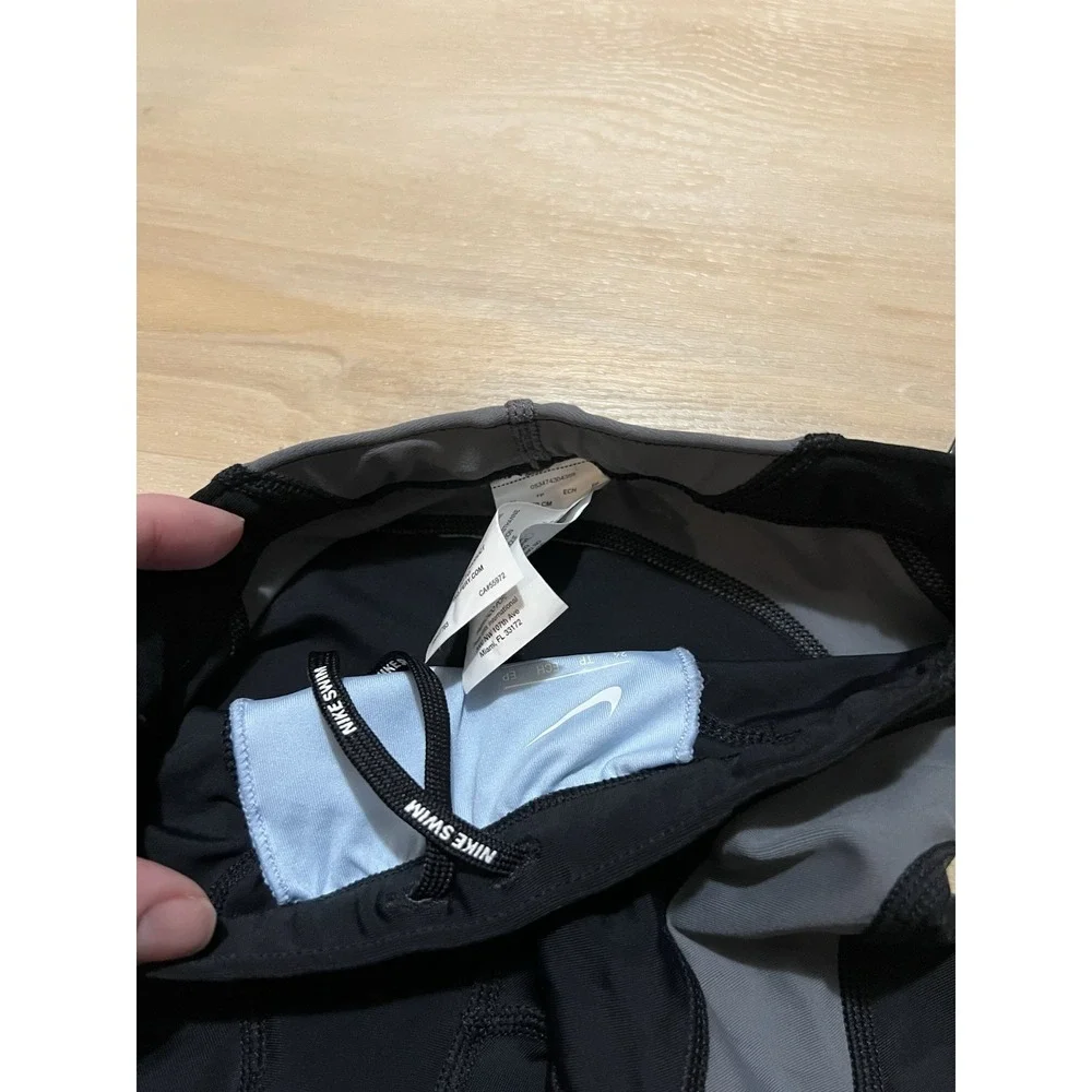 NWT Nike Mens Size 24‎ HydraStrong Colorblock Jammer Swimsuit Black And Gray